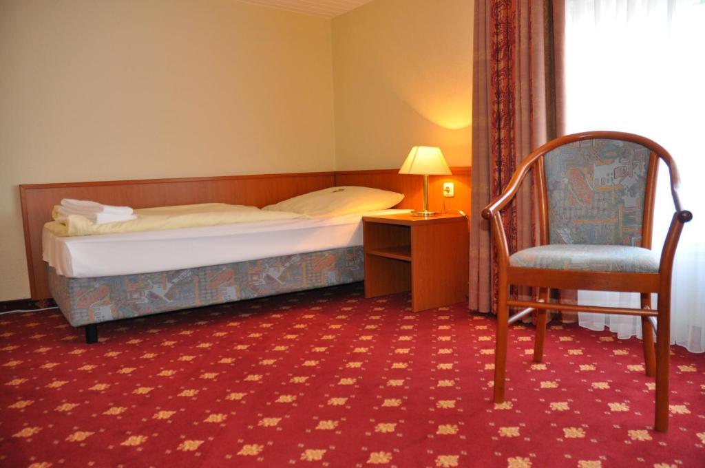 Hotel Kronprinz Garni Минден Номер фото